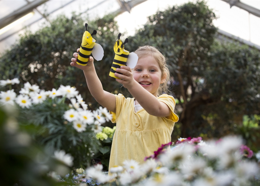 Kinder bemalen Insektenhotels (18.05. 10-17Uhr)