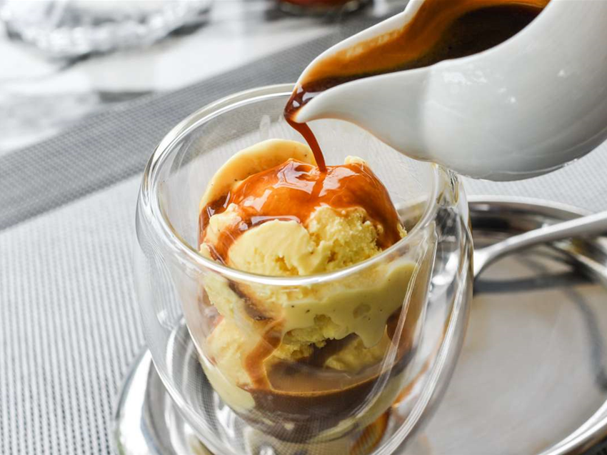 cafe-Affogato_664950595.jpg
